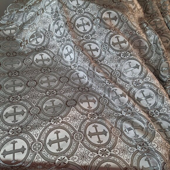 Fabric - Satin Brocade Silver Metallic Lustrous Gothic Print Fabric 3yd x 46in - Picture 2 of 16